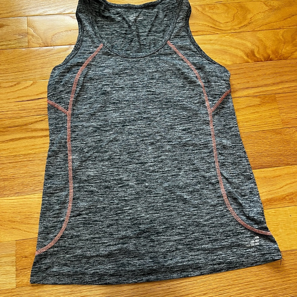 Women’s Workout Tank Top